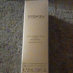 111SKIN Hyaluronic Acid Aqua Booster